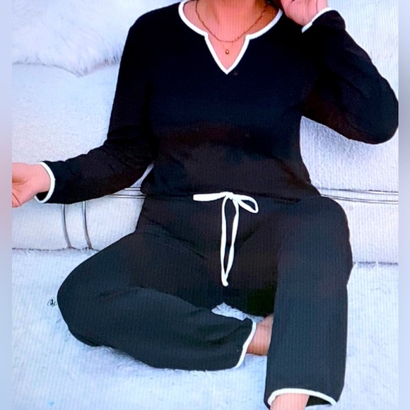 Casual Black Lounge Pajama Set With White Contrast Trim Women’s Plus Size 1X NWT - Picture 2 of 5